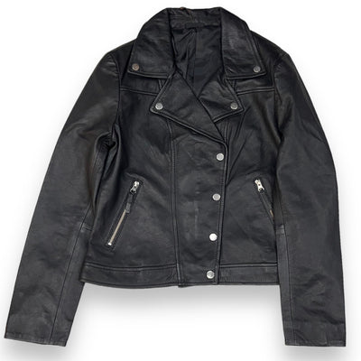 Basic Buttoned Black Leather with Collar
