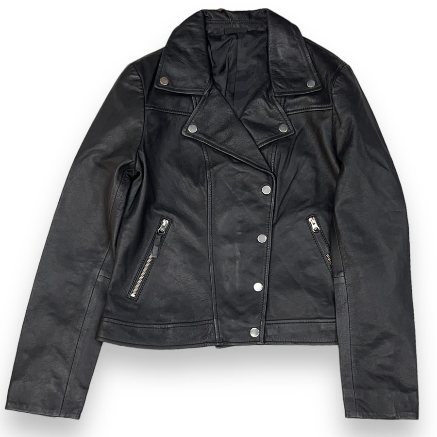 Basic Buttoned Black Leather with Collar